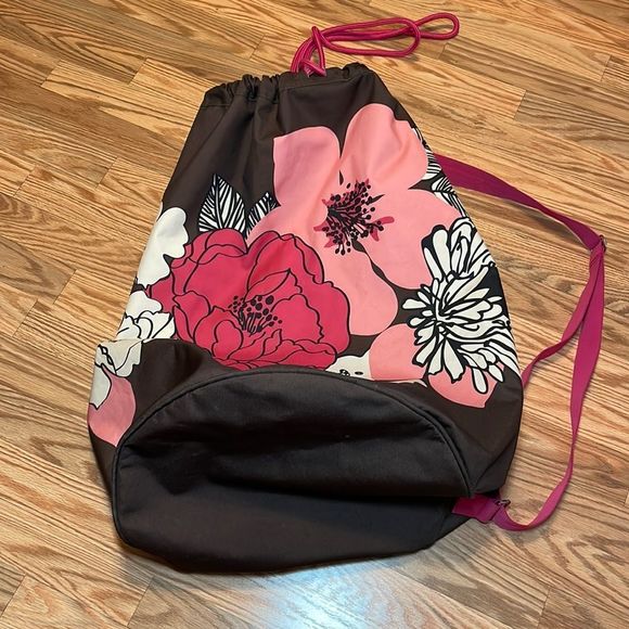 Vera Bradley Storage & Organization Vera Bradley Laundry Bag Pink